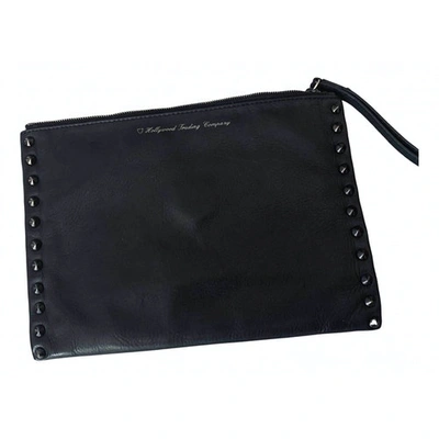 Pre-owned Htc Leather Clutch Bag In Black