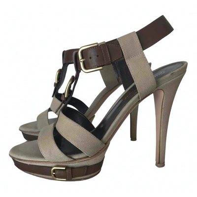 Pre-owned Gianvito Rossi Cloth Sandals In Beige