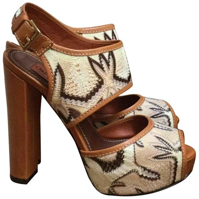 Pre-owned Missoni Leather Sandal In Beige