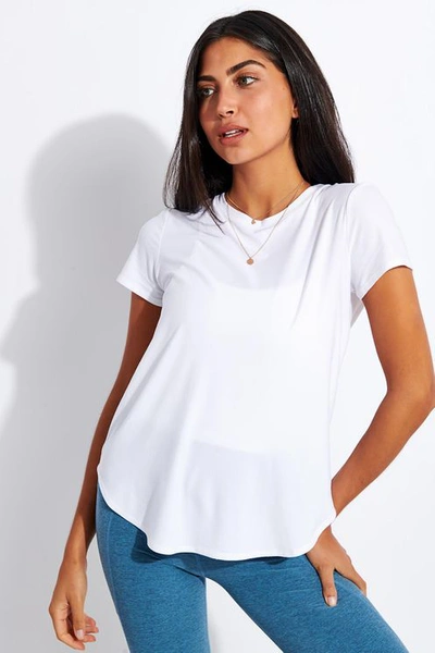 Beyond Yoga 'on The Down Low' Curve Hem T-shirt In White