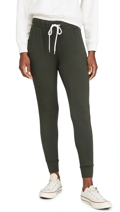 Z Supply Jogger Sweatpants In Deep Forest