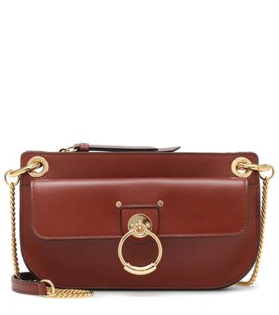 Chloé Tess Leather Clutch In Brown