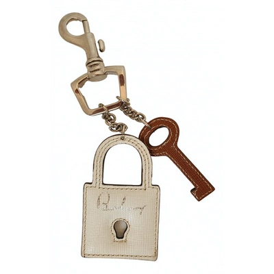 Pre-owned Burberry Leather Key Ring In White