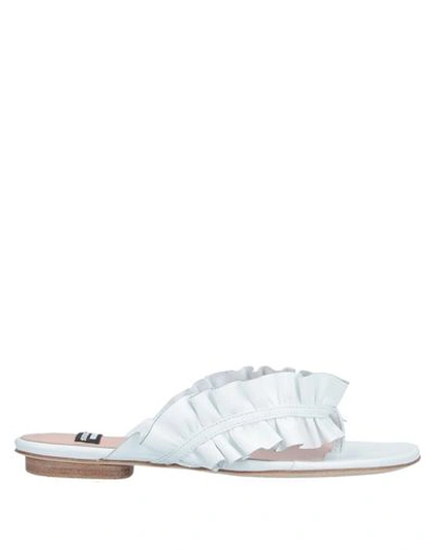 Boutique Moschino Flip Flops In White