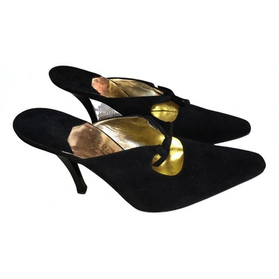 Pre-owned Ferragamo Black Suede Sandals