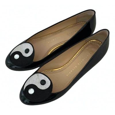 Pre-owned Charlotte Olympia Patent Leather Ballet Flats In Black