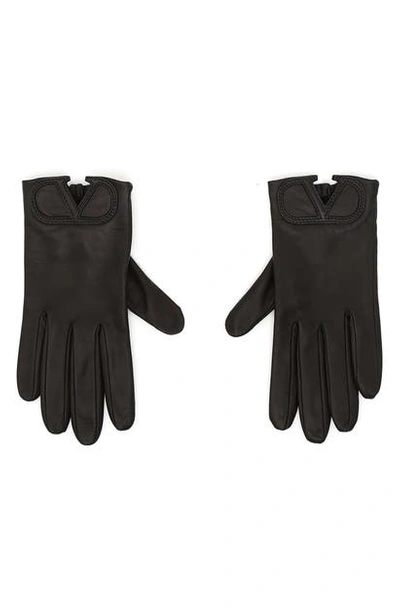 Valentino Garavani Garavani Vlogo Lambskin Leather Gloves In Black