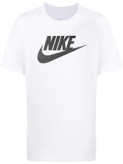 Nike Classic Logo T-shirt In White