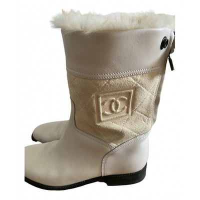 Pre-owned Chanel White Leather Boots