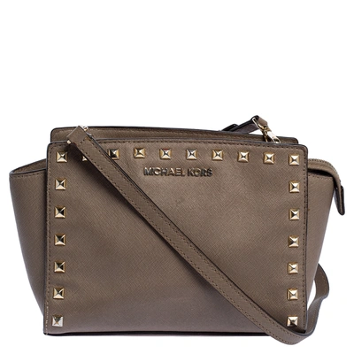 Pre-owned Michael Michael Kors Brown Studded Leather Selma Crossbody Bag
