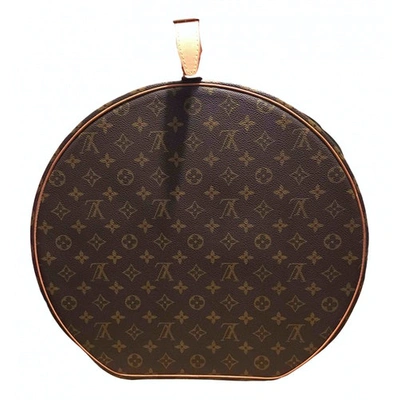 Pre-owned Louis Vuitton Boîte Chapeau Souple Cloth Handbag In Brown