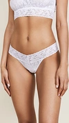 Hanky Panky Signature Lace Women's 4911 Low Rise Thong In Ivory