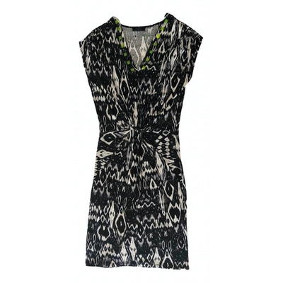 Pre-owned Guess Mid-length Dress In Black