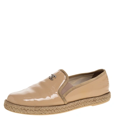 Pre-owned Chanel Beige Patent Leather Espadrille Slip On Loafers Size 36