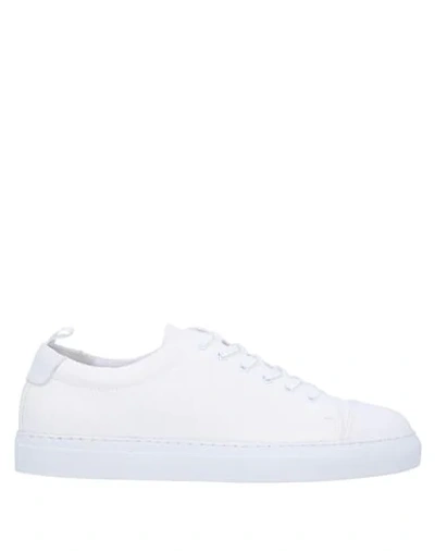 Mackintosh Sneakers In White