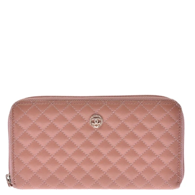 Pre-owned Chanel Beige Matelasse Leather Classic Wallet