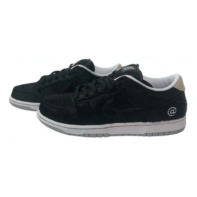 Pre-owned Nike Sb Dunk Leather Low Trainers In Black