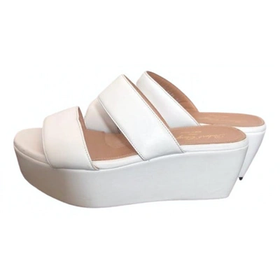 Pre-owned Robert Clergerie Leather Mules In White
