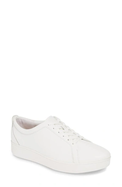 Fitflop Rally Sneaker In Cream