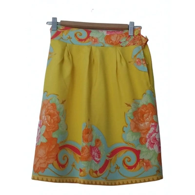 Pre-owned Genny Silk Mid-length Skirt In Yellow
