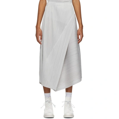 Issey Miyake Diagonal Pleats Skirt In Light Grey