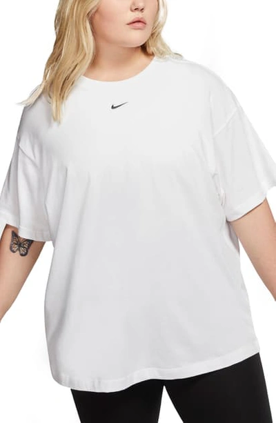 Nike Sportswear Essential Crewneck T-shirt In White/ Black