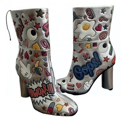 Pre-owned Anya Hindmarch Leather Ankle Boots In Silver