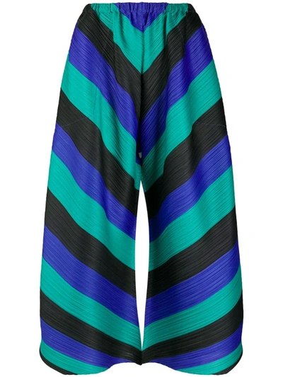 Issey Miyake Striped Cropped Trousers In Blue