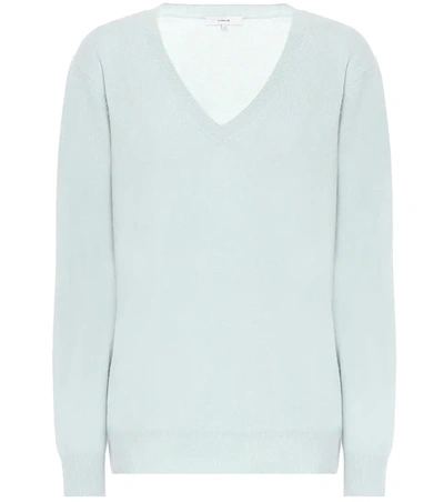 Vince Weekend V-neck Cashmere Sweater In Pale Sea Glass