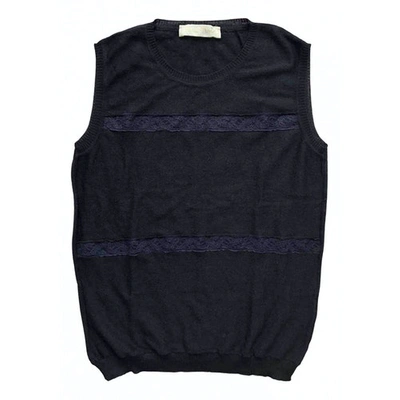 Pre-owned Valentino Cashmere Waistcoat In Black