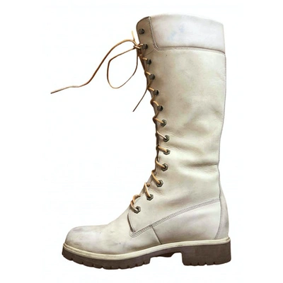 Pre-owned Timberland White Suede Boots