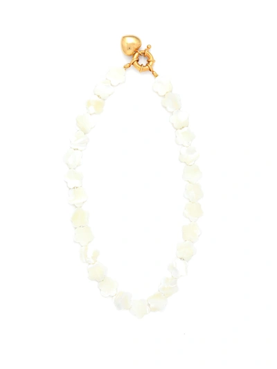 Timeless Pearly Floral Heart-charm Mother-of-pearl Necklace In White