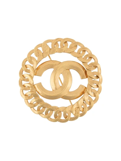 Pre-owned Chanel 1980s Chain Cc Brooch In Gold