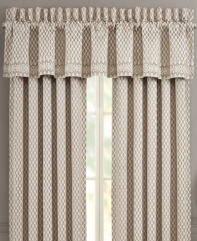 J Queen New York Beaumont Straight Window Valance Bedding In Champagne