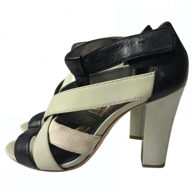 Pre-owned Calvin Klein Patent Leather Sandal In Beige