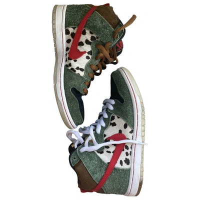 Pre-owned Nike Sb Dunk  Green Suede Trainers