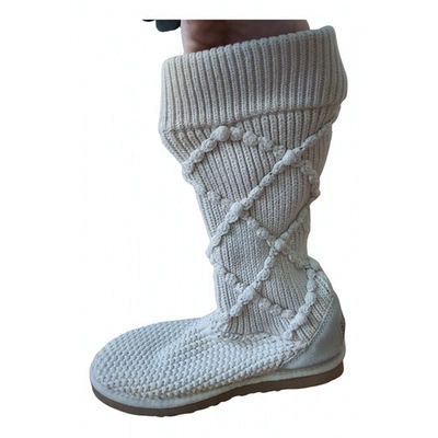 Pre-owned Ugg White Cloth Boots