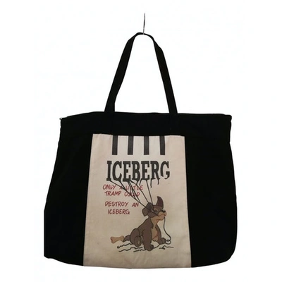 Pre-owned Iceberg Cloth Handbag In Black