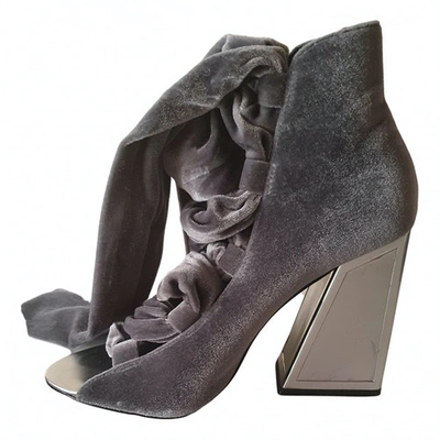 Pre-owned Kat Maconie Velvet Sandals In Grey