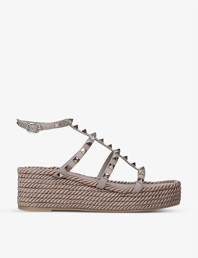 Valentino Garavani Rockstud Leather Flatform Sandals In Blush