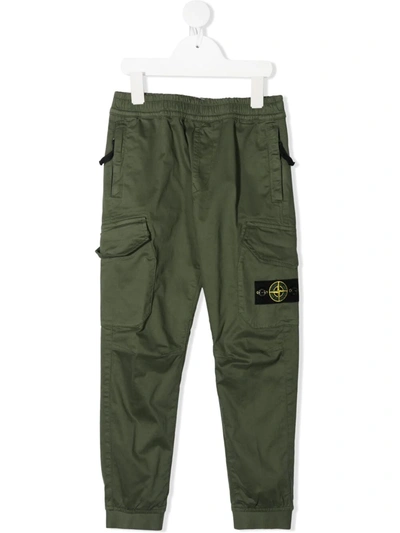 Stone Island Teen Logo Patch Cargo Trousers In Green