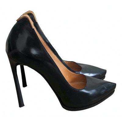 Pre-owned Lanvin Patent Leather Heels In Black