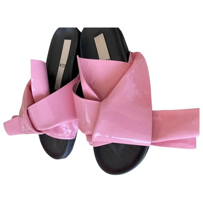 Pre-owned N°21 Patent Leather Mules In Pink