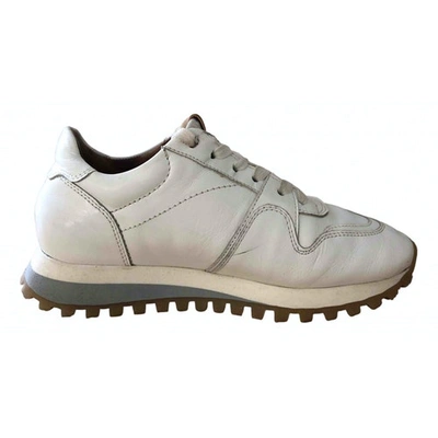 Pre-owned Closed Leather Trainers In White