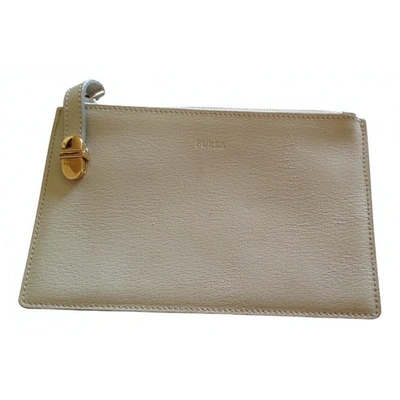 Pre-owned Furla Leather Clutch Bag In Grey