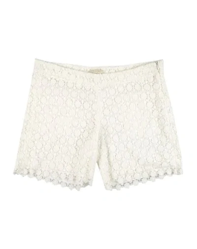 Elsy Shorts & Bermuda Shorts In White