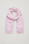 Cos Unisex Knitted Cashmere Scarf In Pink
