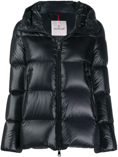 Moncler Logo Patch Hooded Puffer Jacket In Black