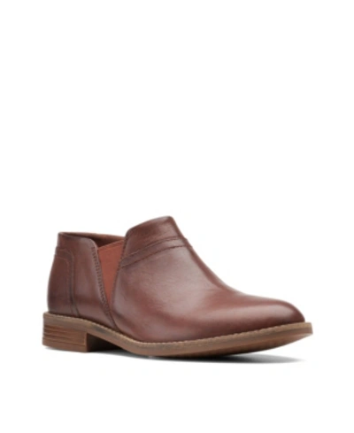 Clarks Collection Women's Camzin Mix Bootie Women's Shoes In Mahogany Leather