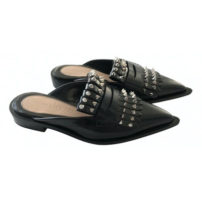 Pre-owned Alexander Mcqueen Black Leather Flats